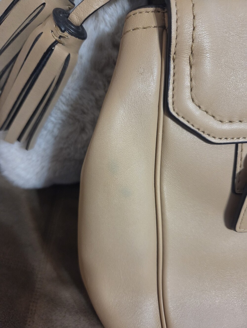 Coach Legacy Romy Pebbled Leather Shoulder Bag in Camel Beige with Flaw. - Picture 13 of 14
